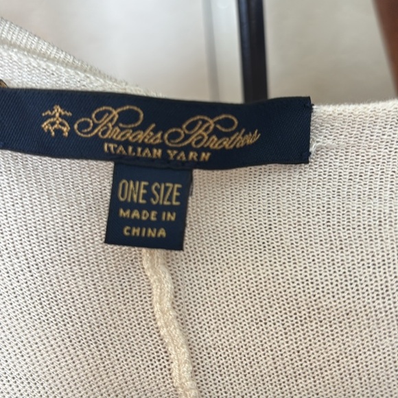 NWT Brooks Brothers Cream Cardigan Sweater One Size - Picture 2 of 5